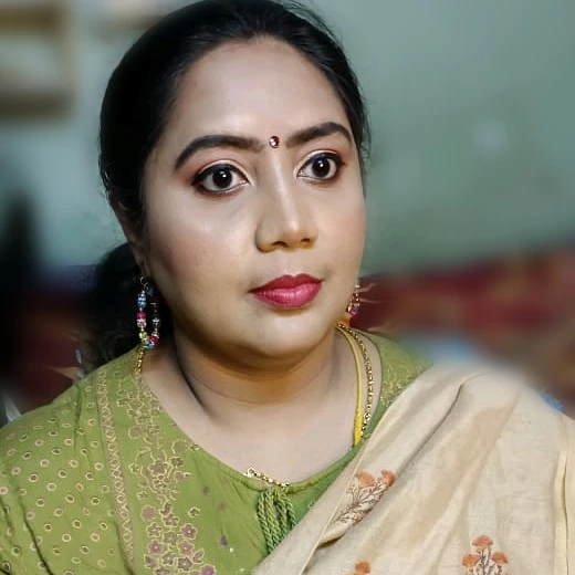 Porcelain and pearl bridal makeup look
